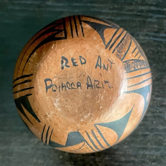 Hopi pottery from Polacca, AZ, numbered - Picture 7 of 8